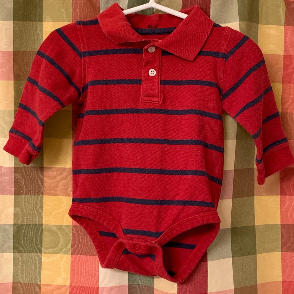 6-9 month Greendog onesie